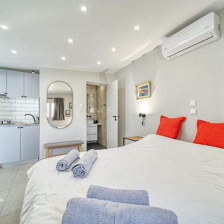 Chic Rooftop Studio W/ Terrace - Near Acropolis Αθήνα Εξωτερικό φωτογραφία