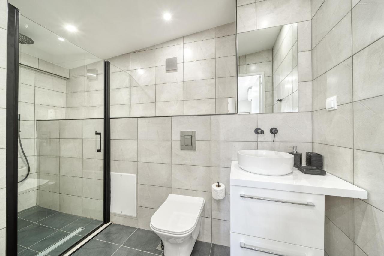 Chic Rooftop Studio W/ Terrace - Near Acropolis Αθήνα Εξωτερικό φωτογραφία